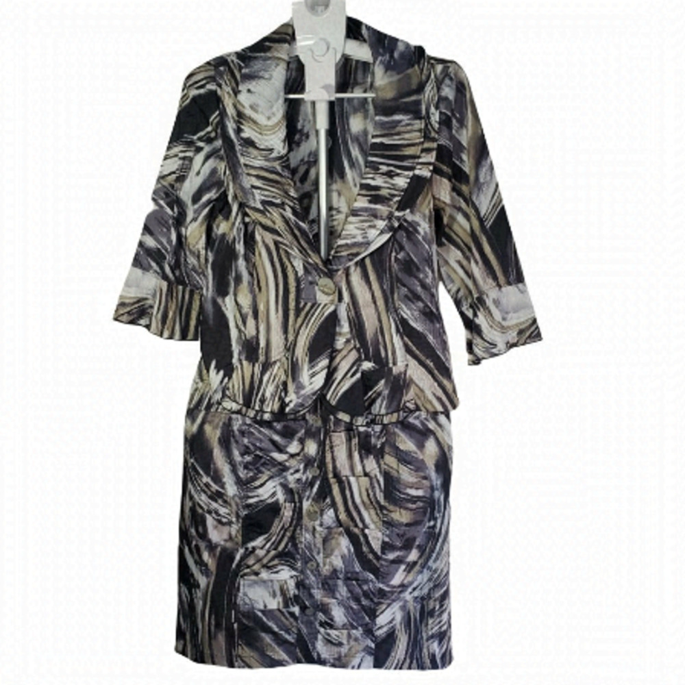 WOMEN'S vintage conrad C 2 piece outfit blazer & skirt